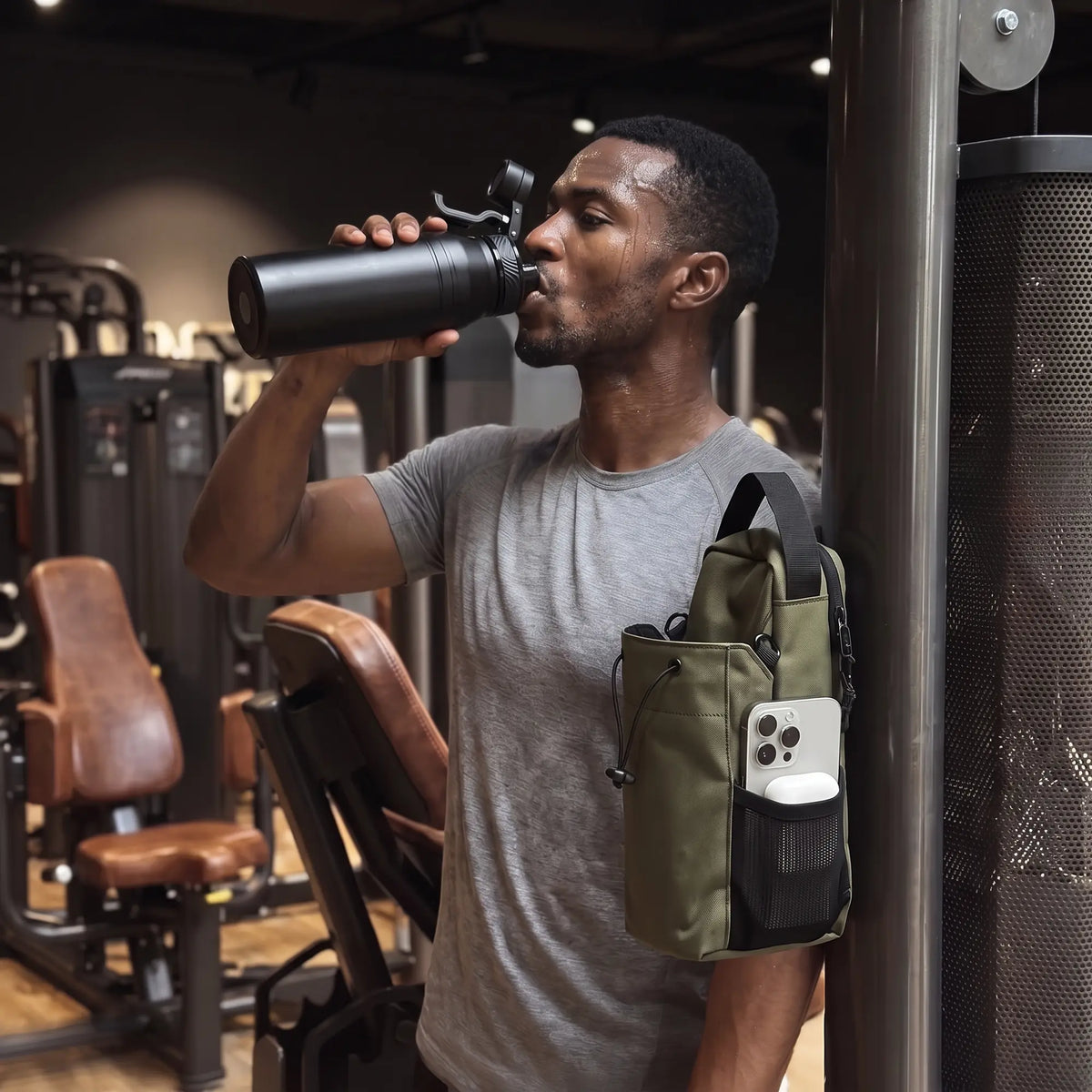 GRNDLESS Magnetic Gym Bag